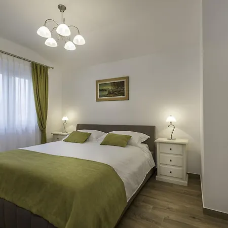 Vila Elize Tar-Vabriga